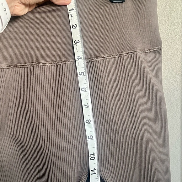 Calvin Klein Ribbed Leggings - Picture 7 of 10